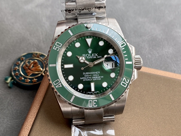 激安ロレックス背面デザイン